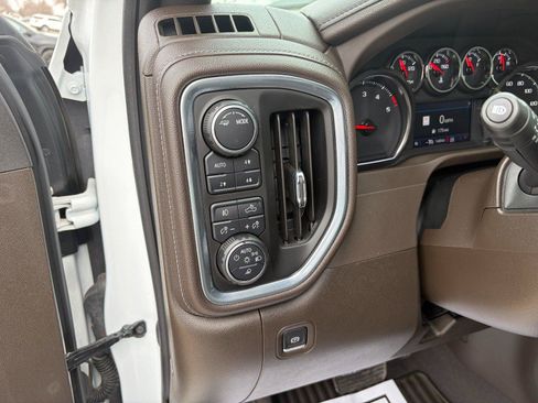 Used 2023 Chevrolet Silverado 2500 LTZ w/ Z71 Chrome Sport Edition AWD/4WD image 12