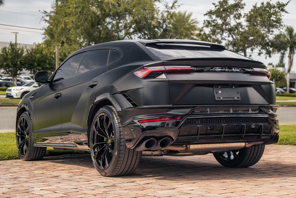Used 2023 Lamborghini Urus S AWD/4WD image 4