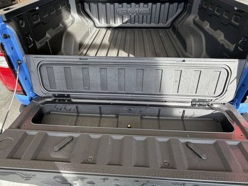 New 2026 GMC Canyon Elevation w/ Convenience Package image 6