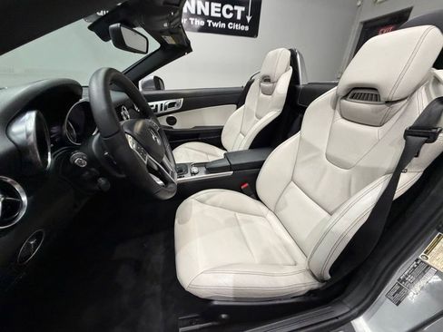 Used 2013 Mercedes-Benz SLK 250 image 29