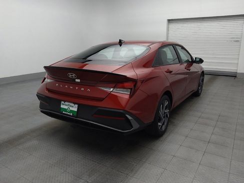 Used 2025 Hyundai Elantra Sport FWD image 9