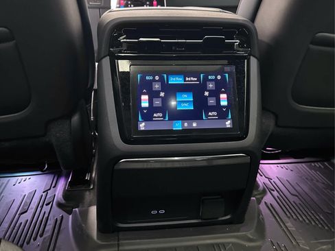 Used 2026 Cadillac Escalade IQ Sport 2 w/ LPO, ONYX Package AWD/4WD image 43