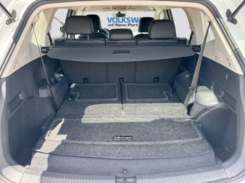 Used 2019 Volkswagen Tiguan SE FWD image 40