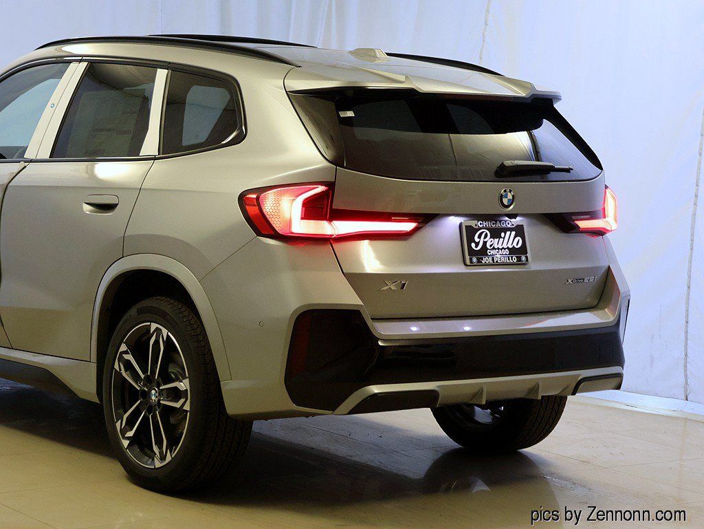 New 2027 BMW X1 xDrive28i AWD/4WD image 8