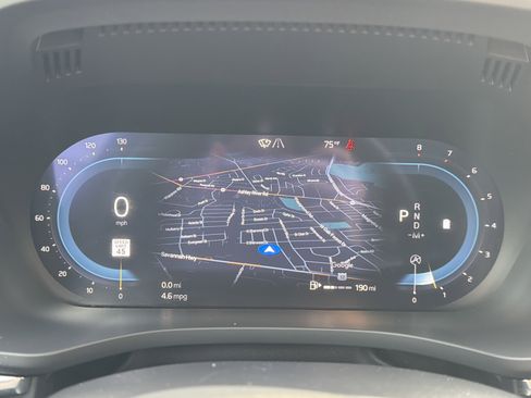 Certified 2025 Volvo XC60 B5 Plus image 21