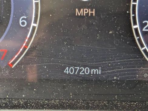 Used 2025 Jeep Grand Cherokee Laredo X w/ Luxury Tech Group I AWD/4WD image 10