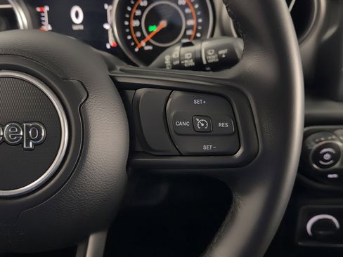 Used 2022 Jeep Wrangler Willys image 21