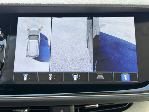 Used 2021 Buick Envision Avenir image 30