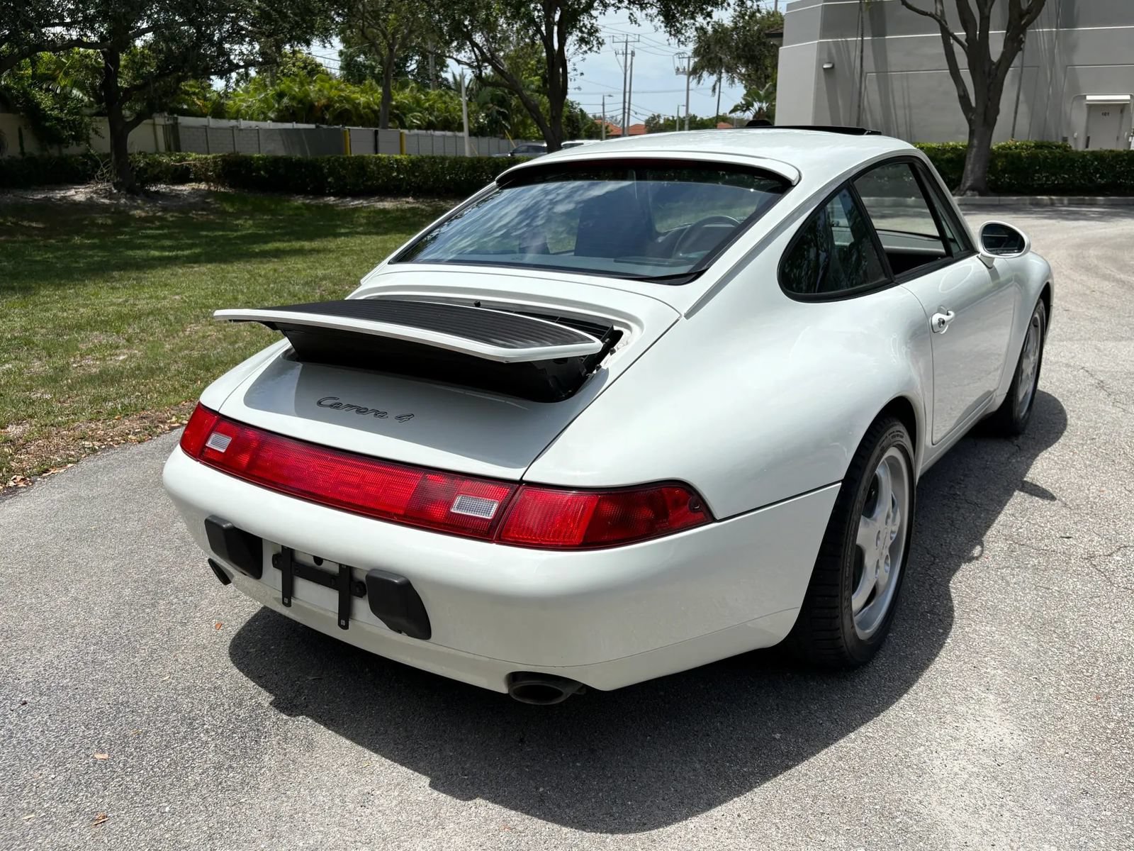 Used 1995 Porsche 911 Carrera image 33