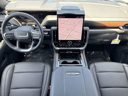 New 2026 GMC Yukon XL Denali RWD image 7