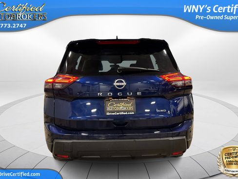 Used 2025 Nissan Rogue SV image 7