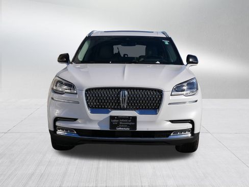 Used 2022 Lincoln Aviator Reserve w/ Equipment Group 201A image 2