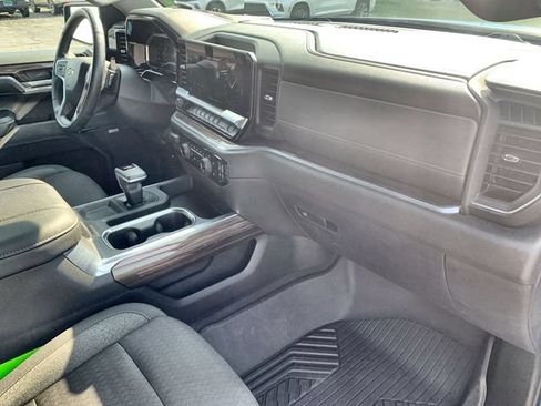 Certified 2024 Chevrolet Silverado 1500 RST AWD/4WD image 28