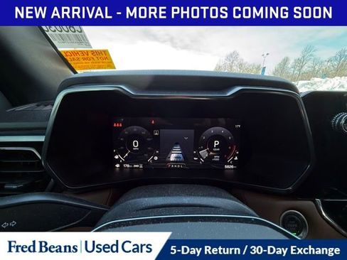 Used 2024 GMC Canyon AT4 w/ Technology Package image 18