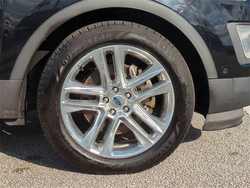 Used 2017 Ford Explorer Limited w/ Equipment Group 301A image 11