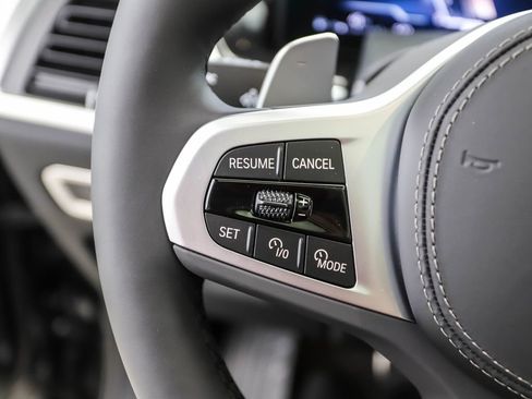 Used 2026 BMW X7 xDrive40i w/ M Sport Package image 13