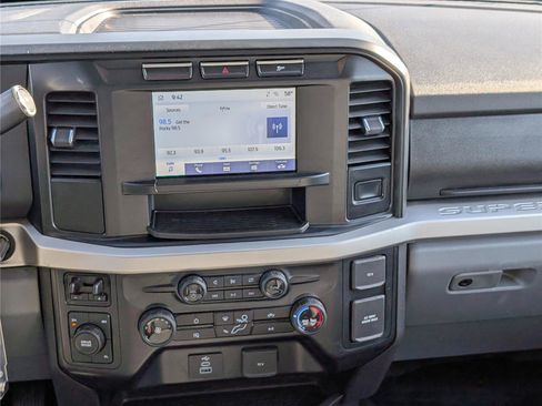 Used 2024 Ford F250 XLT image 17