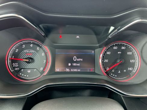 Used 2023 Chevrolet TrailBlazer RS w/ Sun and Liftgate Package FWD image 12