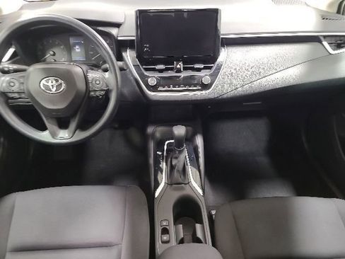 Used 2024 Toyota Corolla LE FWD image 2