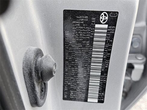 Used 2024 Toyota Corolla LE image 16