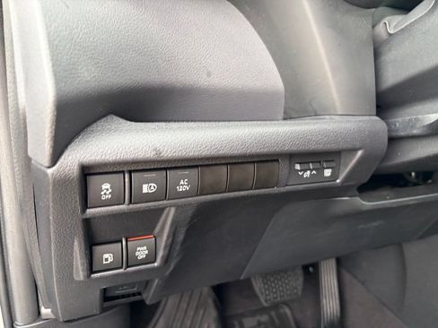 Used 2023 Toyota Sienna XSE w/ XSE Plus Package AWD/4WD image 27