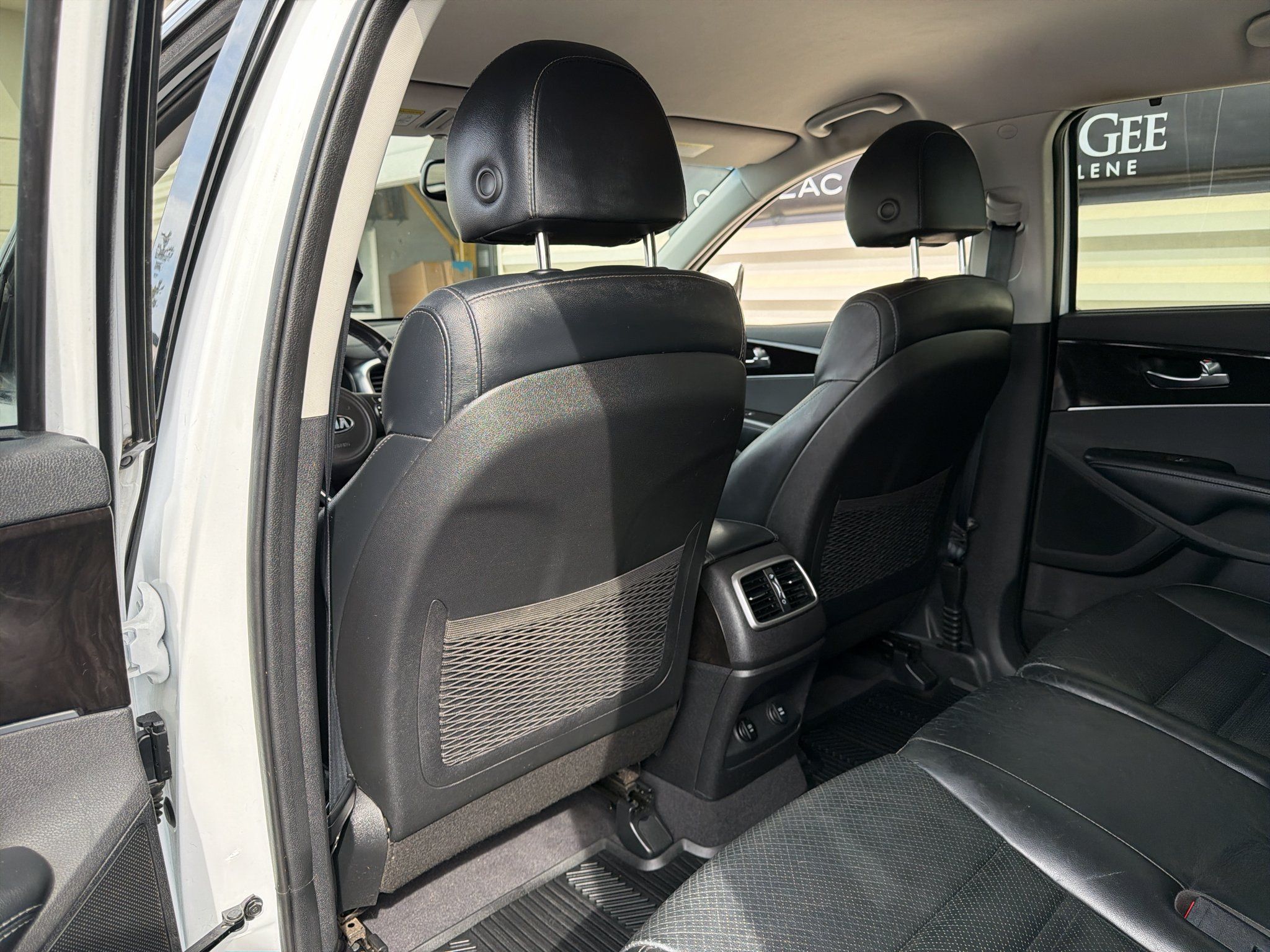 Used 2018 Kia Sorento EX AWD/4WD image 13