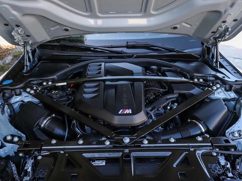 Used 2025 BMW M4 xDrive Competition AWD/4WD image 38