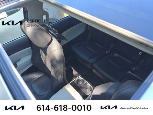 Certified 2024 Kia Carnival SX Prestige FWD image 21