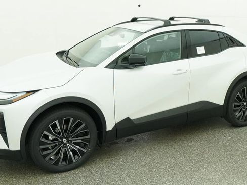 New 2026 Toyota C-HR AWD/4WD image 2