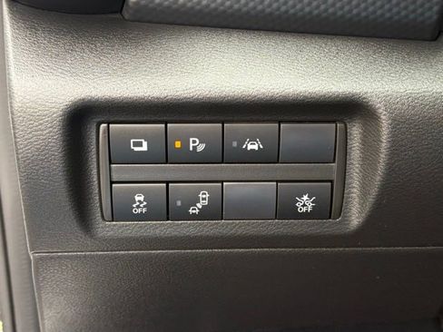 Used 2024 Nissan Kicks S image 22