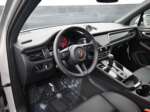 New 2026 Porsche Macan GTS AWD/4WD image 4