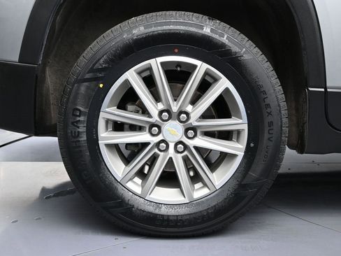 Used 2023 Chevrolet Traverse LT w/ LPO, Floor Liner Package image 11