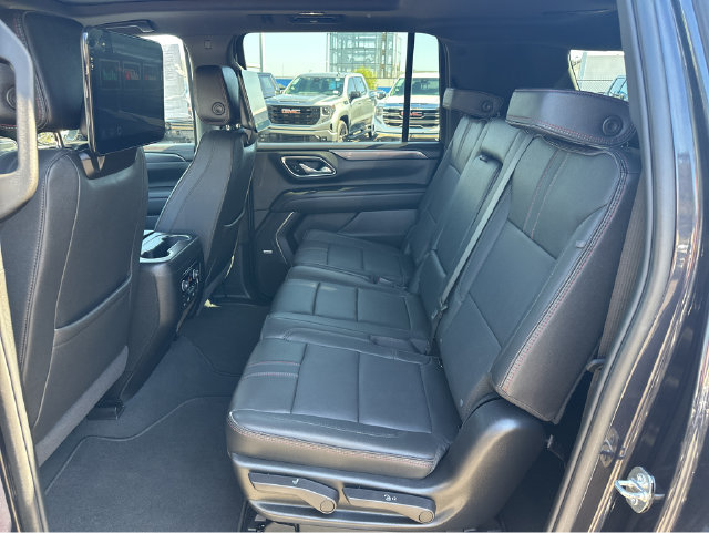 Used 2024 Chevrolet Suburban RST w/ Luxury Package AWD/4WD image 14