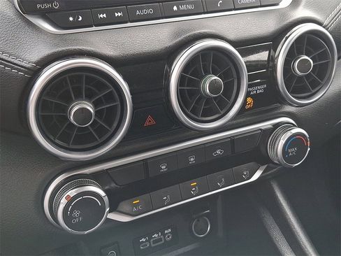 Used 2025 Nissan Sentra SV image 16