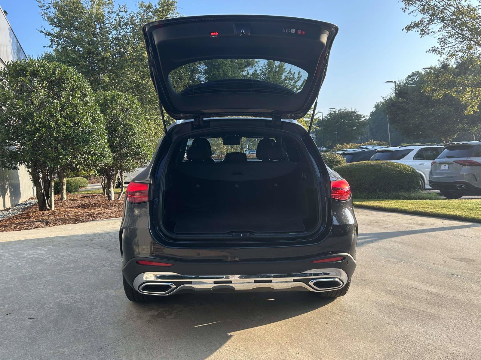 Certified 2025 Mercedes-Benz GLC 350e 4MATIC image 9