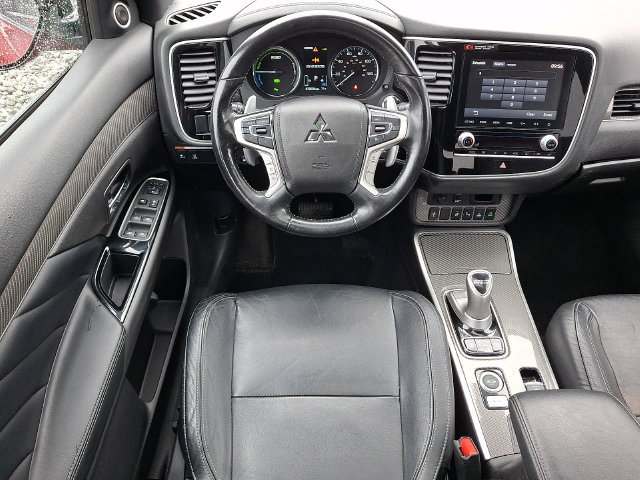Used 2020 Mitsubishi Outlander SEL AWD/4WD image 3