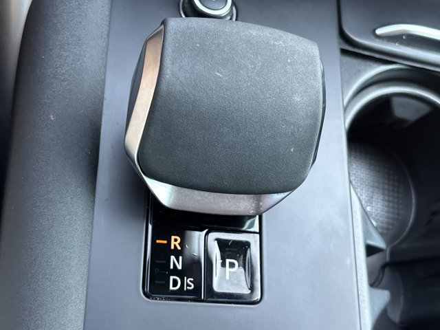 Used 2023 Land Rover Discovery S R-Dynamic AWD/4WD image 42