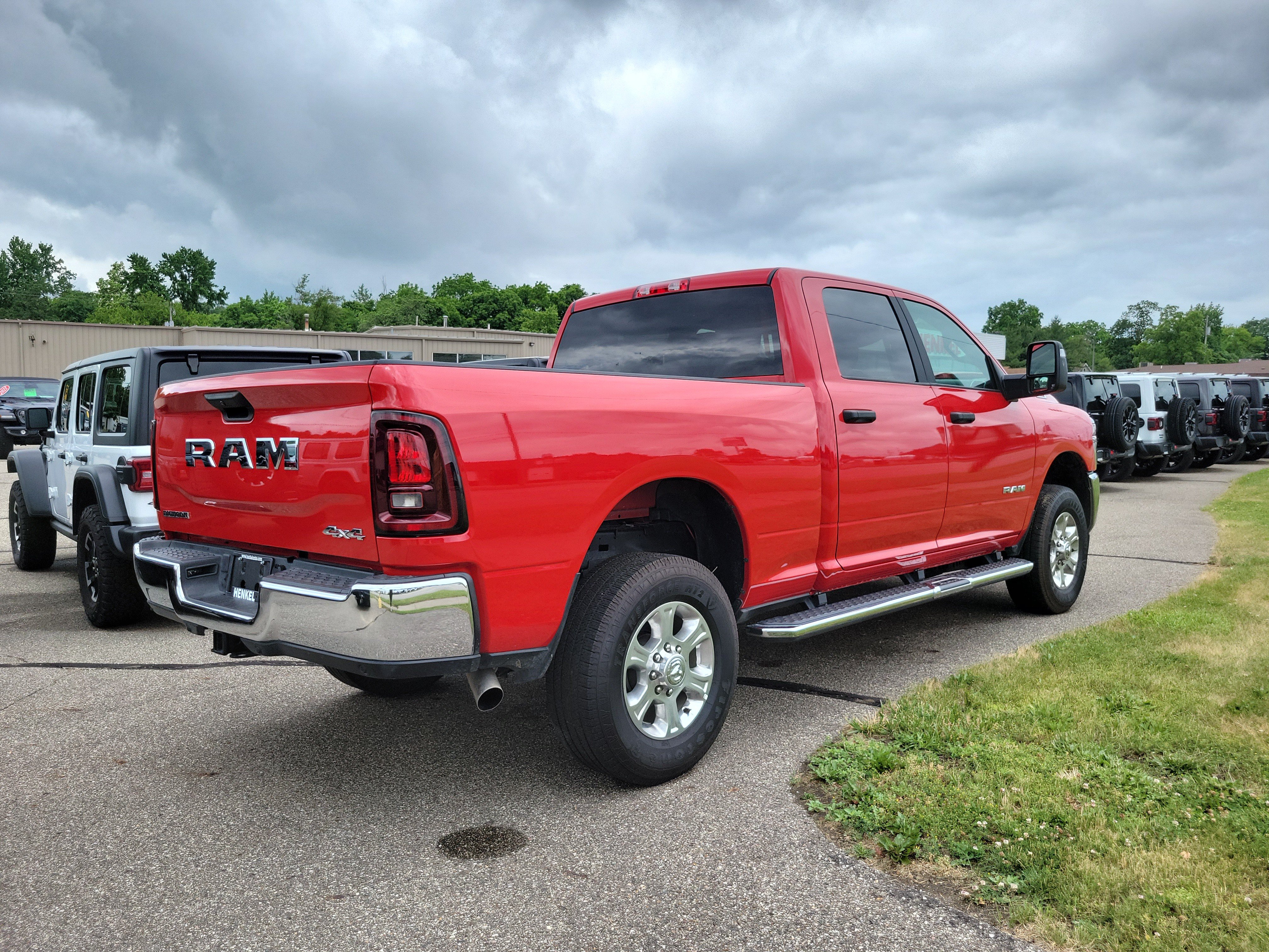 Used 2026 RAM 2500 Big Horn AWD/4WD image 4