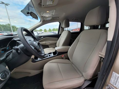 Used 2017 Ford Escape SE FWD image 10