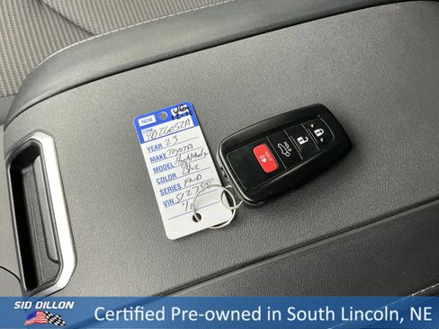 Used 2023 Toyota Highlander L image 8