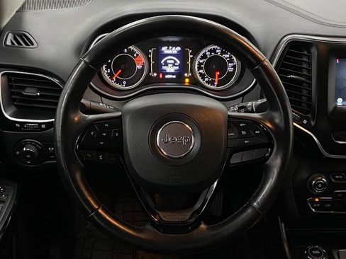 Used 2021 Jeep Cherokee Latitude Plus image 14