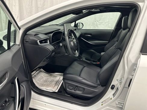 Used 2026 Toyota Corolla XSE FWD image 10