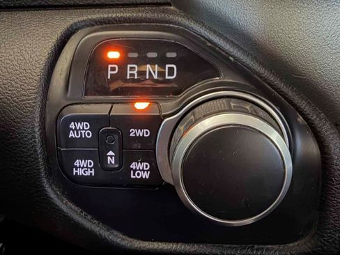 Used 2022 RAM 1500 Big Horn AWD/4WD image 14