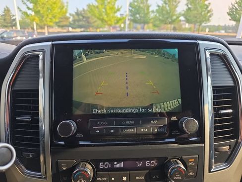 Used 2021 Nissan Titan SV w/ SV Convenience Package AWD/4WD image 21