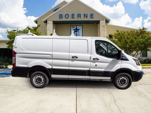 Used 2019 Ford Transit 250 130 Low Roof RWD image 4