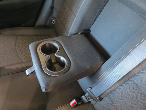 Used 2022 Chevrolet Equinox LT FWD image 28