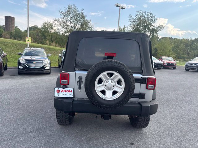 Used 2013 Jeep Wrangler Unlimited Sport w/ Connectivity Group AWD/4WD image 7