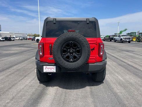Used 2023 Ford Bronco Wildtrak image 6