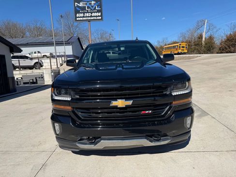 Used 2018 Chevrolet Silverado 1500 LT w/ All Star Edition AWD/4WD image 4