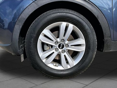 Used 2017 Kia Sportage LX AWD/4WD image 11